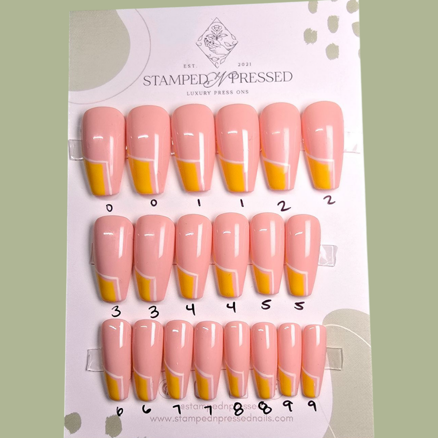 Mellow Yellow -Medium Coffin - 20 Nails